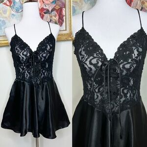 Vintage Cinema Etoile Black Lace Up Satin Chemise Slip Size Medium